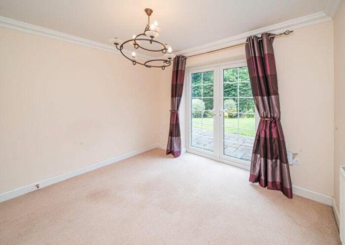5 Bedroom Detached House To Rent In Leys Close, Pedmore, DY9