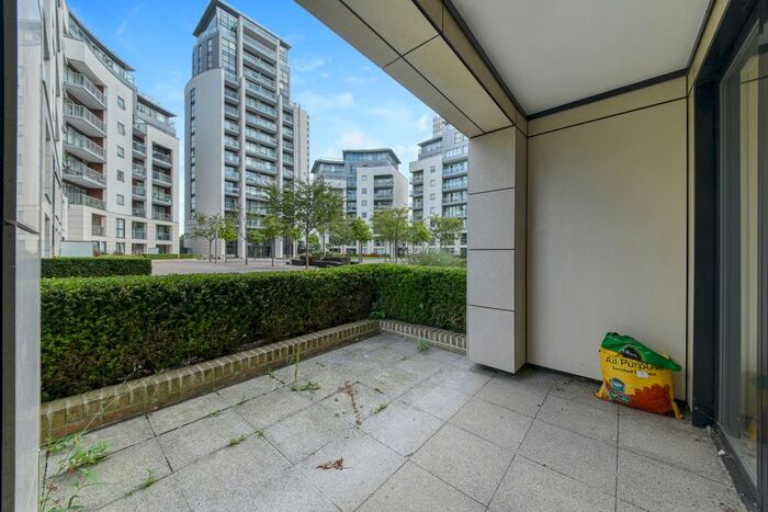 1 Bedroom Flat To Rent In Pump House Crescent, Brentford, London, TW8