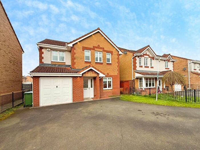 4 Bedroom Detached House For Sale In Newton Court, Glasgow, G72