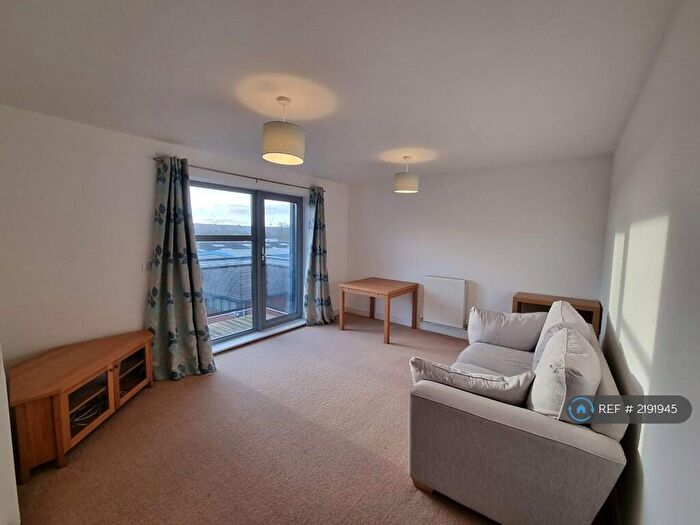 2 Bedroom Flat To Rent In Talavera Close, Bristol, BS2