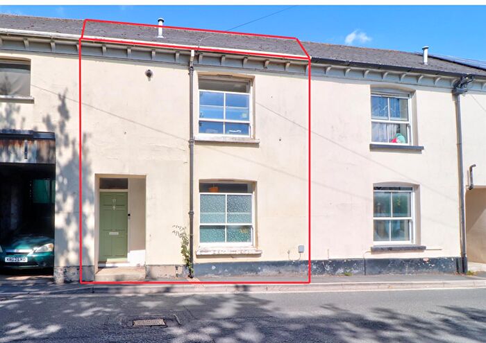 2 Bedroom House For Sale In Bideford, EX39