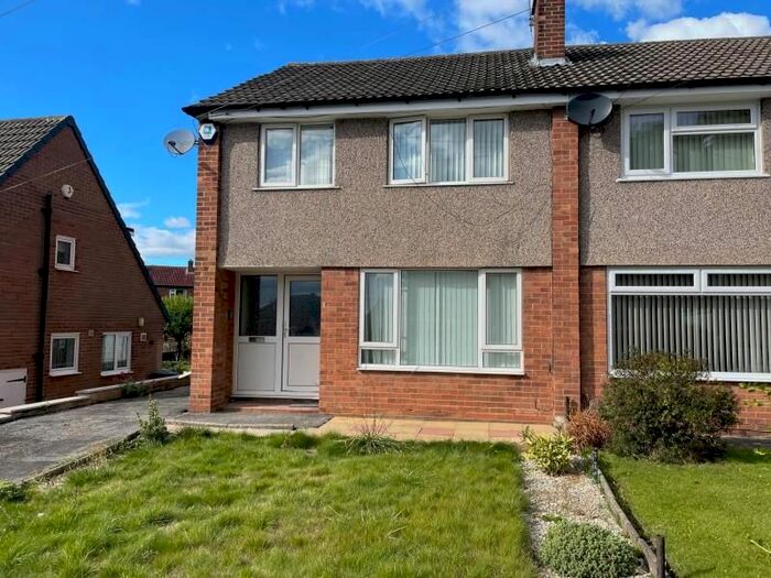 3 Bedroom Semi-Detached House To Rent In St. Anns Rise, Headingley, Leeds, LS4
