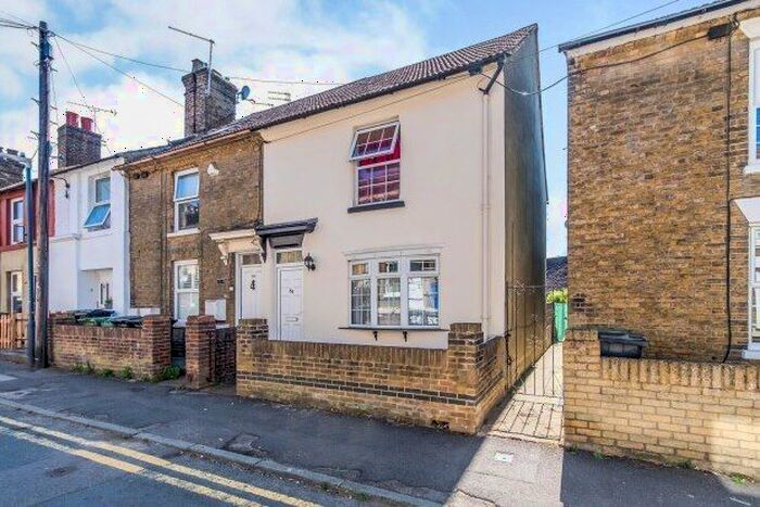 4 Bedroom Property To Rent In Bower Place, Maidstone, ME16