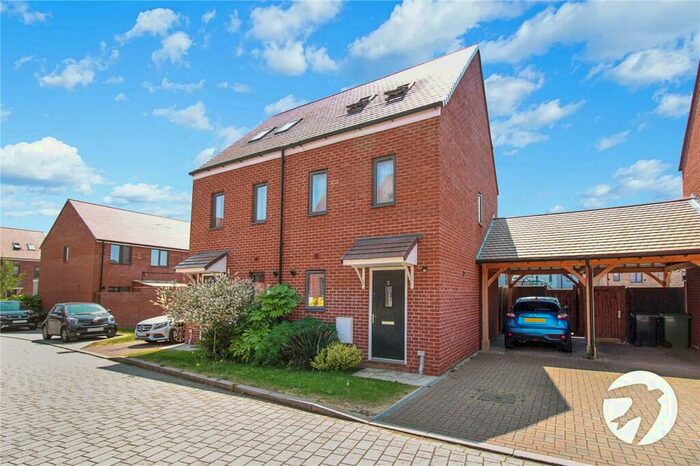 3 Bedroom Semi-Detached House To Rent In Chalk Dene, Castle Hill, Ebbsfleet Valley, Swanscombe, DA10