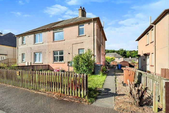 2 Bedroom Flat To Rent In Croft Crescent, Markinch, Glenrothes, Fife, KY7