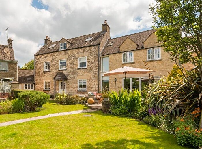 4 Bedroom Link Detached House For Sale In Friday Street, Minchinhampton, Stroud, GL6