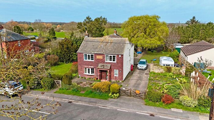 4 Bedroom Detached House For Sale In Kexby Lane, Kexby, DN21