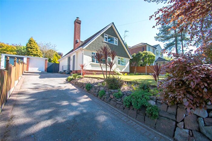 3 Bedroom Detached House For Sale In Pipers Lane, Heswall, Wirral, CH60