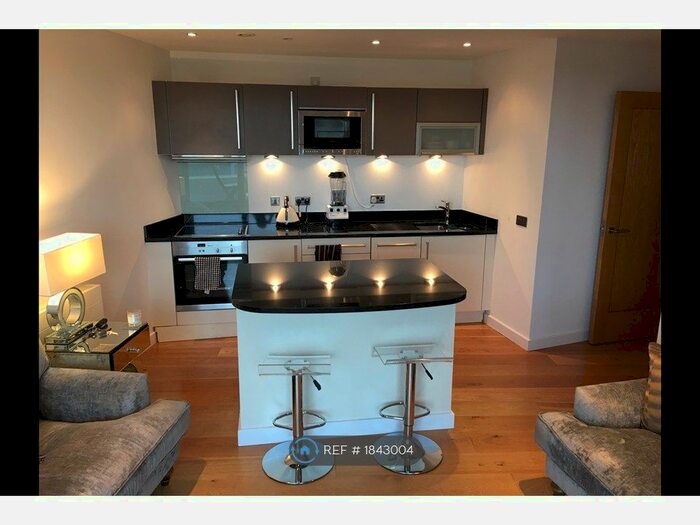 1 Bedroom Flat To Rent In Wharf Approach, Leeds, LS1