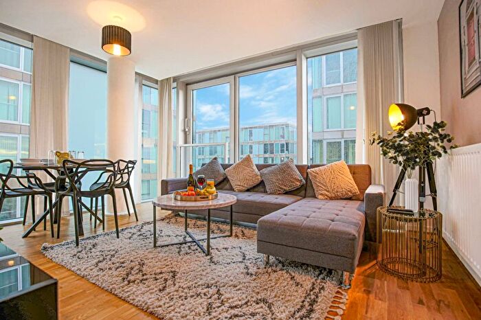 2 Bedroom Flat To Rent In Central Milton Keynes, MK9