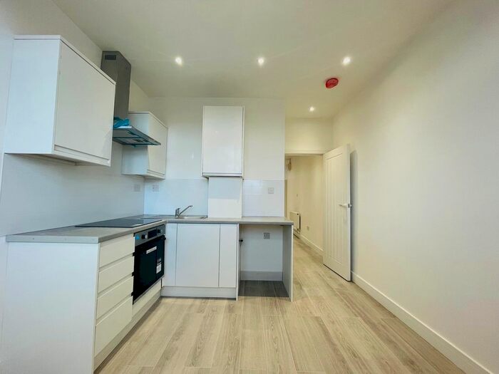 1 Bedroom Flat To Rent In Carters Green, West Bromwich, B70