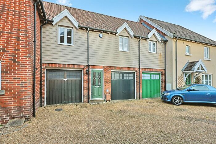 2 Bedroom House For Sale In Larks Place, Dereham, NR20