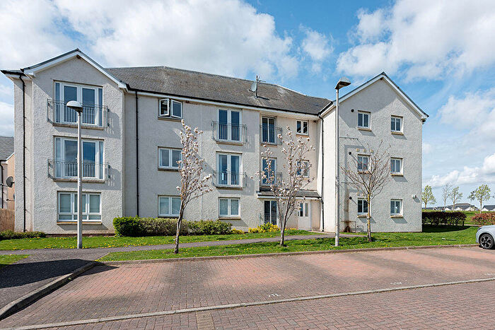 2 Bedroom Flat For Sale In Saw Mill Court, Bonnyrigg, EH19