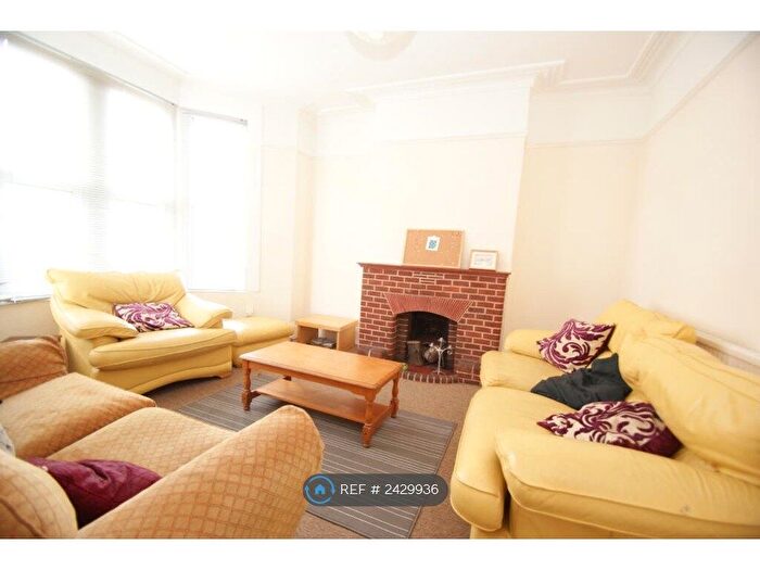 7 Bedroom Terraced House To Rent In Coldharbour Road, Bristol, BS6