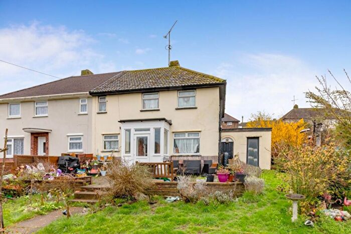 2 Bedroom Semi-Detached House For Sale In Taunton Road, Brighton, BN2