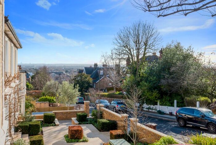 2 Bedroom Flat To Rent In Spencer Hill, Wimbledon, SW19