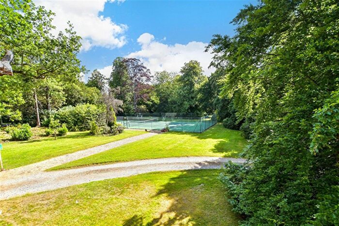 2 Bedroom Flat For Sale In Grenehurst Park, Capel, Dorking, Surrey, RH5