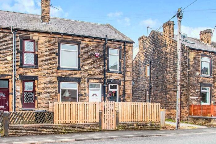 2 Bedroom End Of Terrace House To Rent In Fountain Street, Morley, Leeds, West Yorkshire, LS27