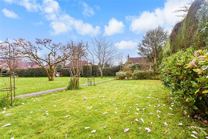 3 Bedroom Terraced House For Sale In Roethorne Gardens, Tenterden, Kent, TN30
