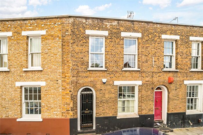 3 Bedroom Detached House For Sale In Chaseley Street, Limehouse, London, E14