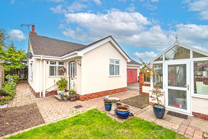 4 Bedroom Detached Bungalow For Sale In Top Road, Calow, S44