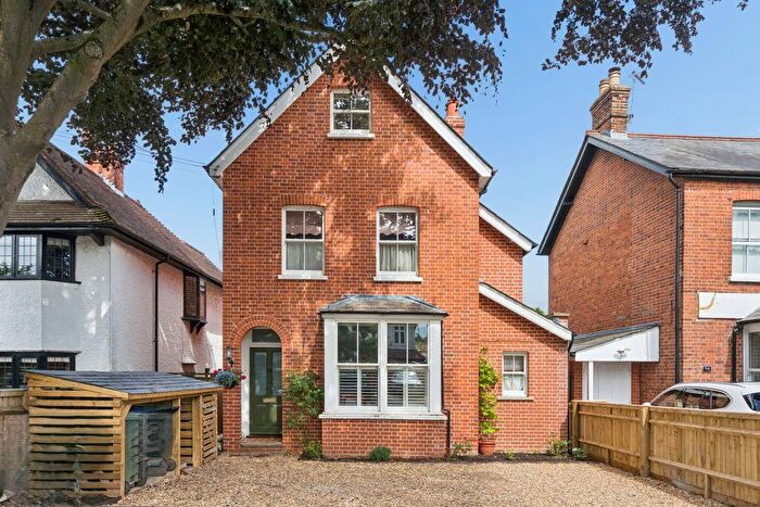 5 Bedroom Detached House For Sale In All Saints Avenue, Maidenhead, SL6