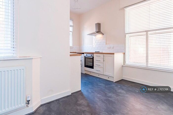 2 Bedroom Flat To Rent In Scarisbrick Avenue, Southport, PR8