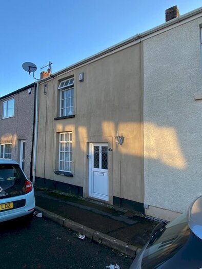 2 Bedroom Property To Rent In Weig Lane, Gendros, Swansea, SA5