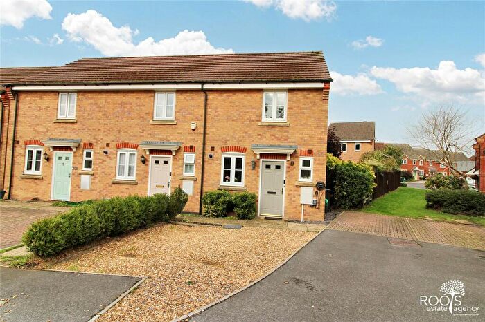 2 Bedroom End Of Terrace House For Sale In Laurel Gardens, Thatcham, Berkshire, RG19