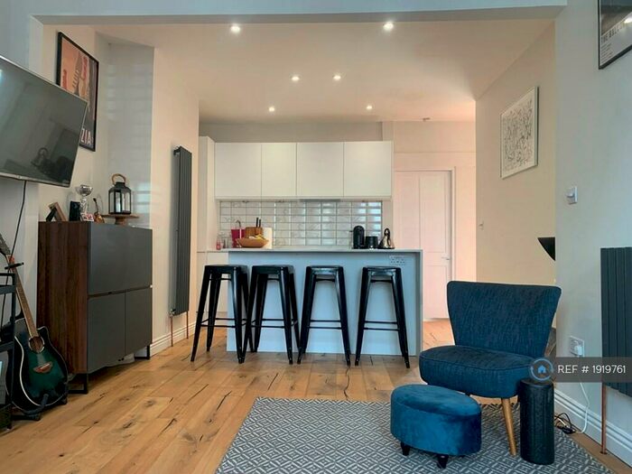 1 Bedroom Flat To Rent In Battersea, London, SW11