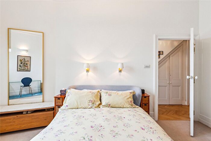 1 Bedroom Flat For Sale In Castellain Road, London, W9