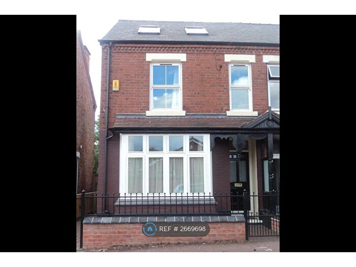 4 Bedroom Semi-detached House To Rent In Collington Street, Nottingham, NG9