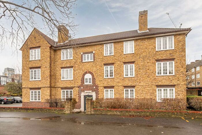2 Bedroom Flat For Sale In Waterloo Court, Wandsworth, London, SW18