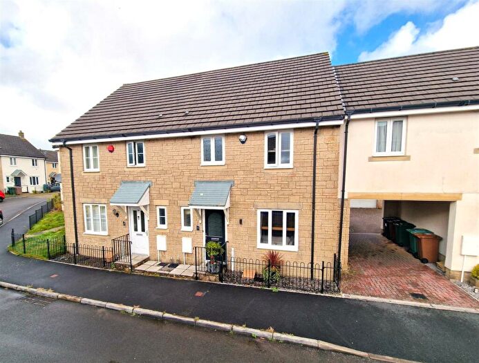 3 Bedroom Terraced House For Sale In Lady Fern Road, Plymouth, PL6
