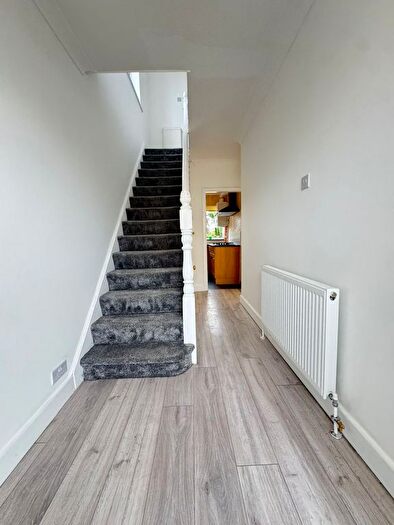 3 Bedroom Terraced House To Rent In Wilfred Avenue, Rainham, Essex, RM13