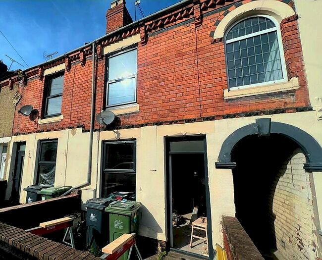 2 Bedroom House To Rent In Park Street, Heanor, DE75
