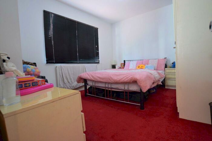 4 Bedroom House To Rent In Boundary Road, Walthamstow, E17