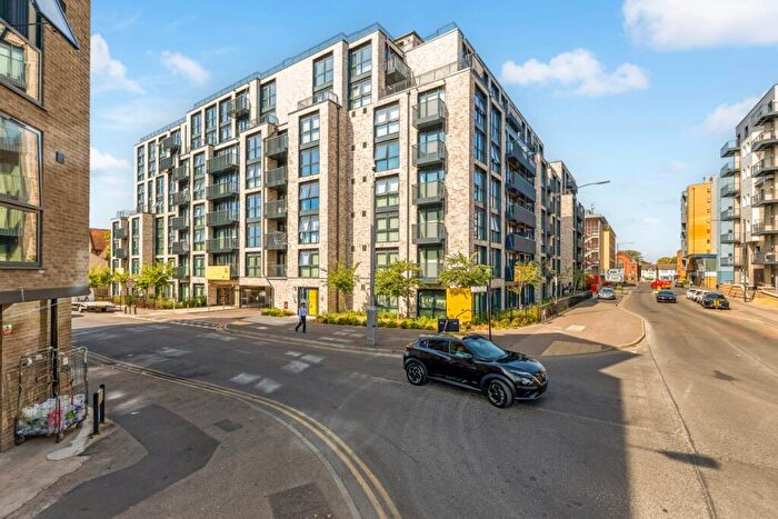 2 Bedroom Apartment To Rent In Herschel Street Slough, SL1