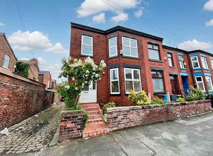 3 Bedroom Terraced House To Rent In Beresford Road, Manchester, M13