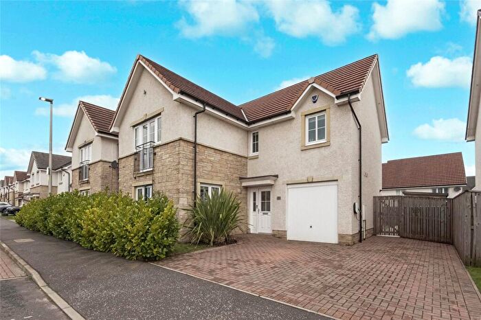 4 Bedroom Detached House For Sale In Alnwick Drive, Cumbernauld, Glasgow, North Lanarkshire, G68