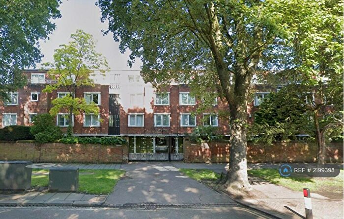 2 Bedroom Flat To Rent In De Parys Lodge, Bedford, MK40