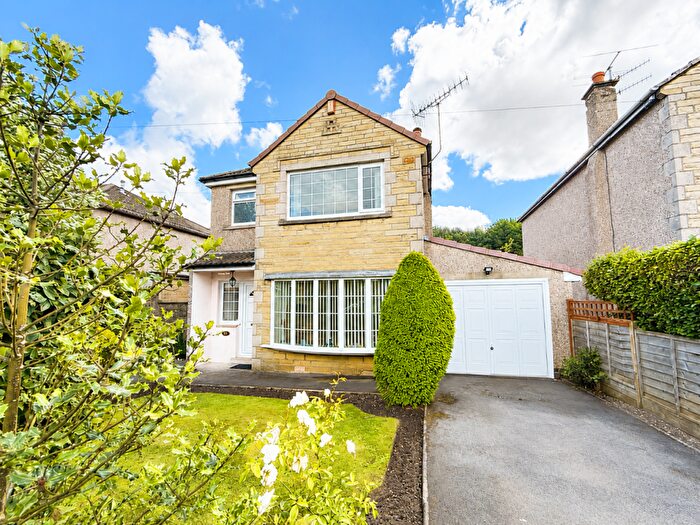 3 Bedroom Detached House For Sale In South Edge, Shipley, BD18