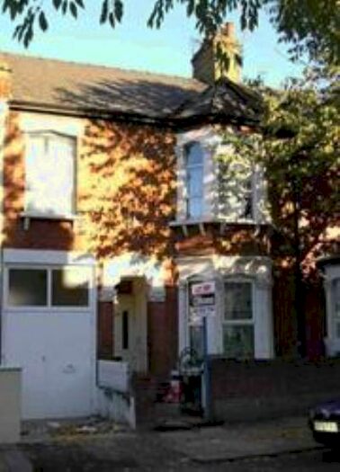 1 Bedroom Flat To Rent In Huddlestone Road, Cricklewood, NW2