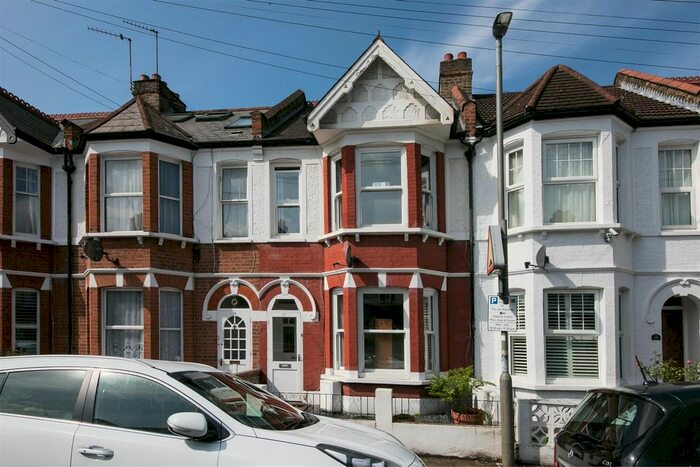 3 Bedroom Property To Rent In Dewey Street, Tooting, SW17