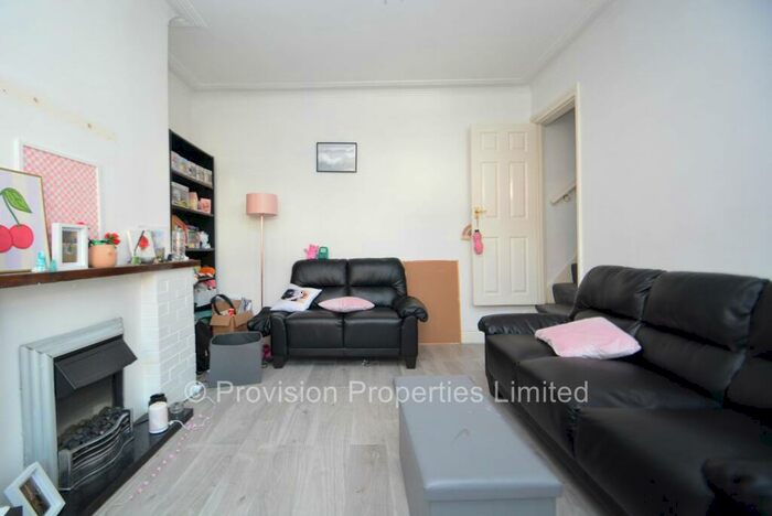 2 Bedroom Terraced House To Rent In Argie Road, Burley, Leeds, LS4