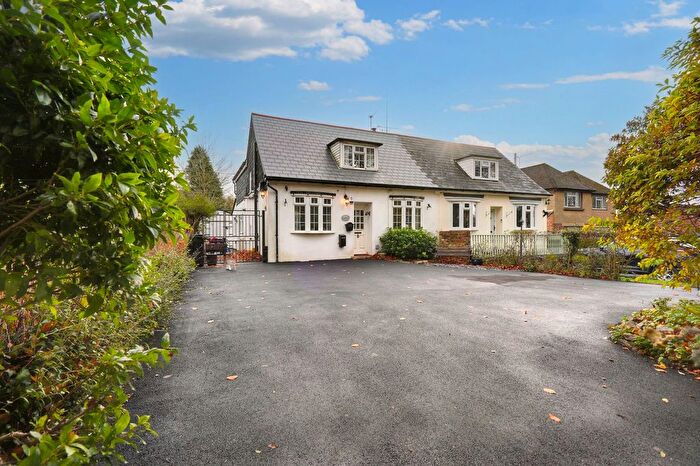3 Bedroom Semi-Detached House For Sale In Harple Lane, Detling, ME14