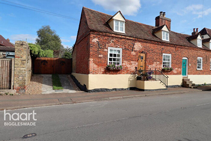 3 Bedroom Cottage For Sale In Mill Street, Gamlingay, SG19