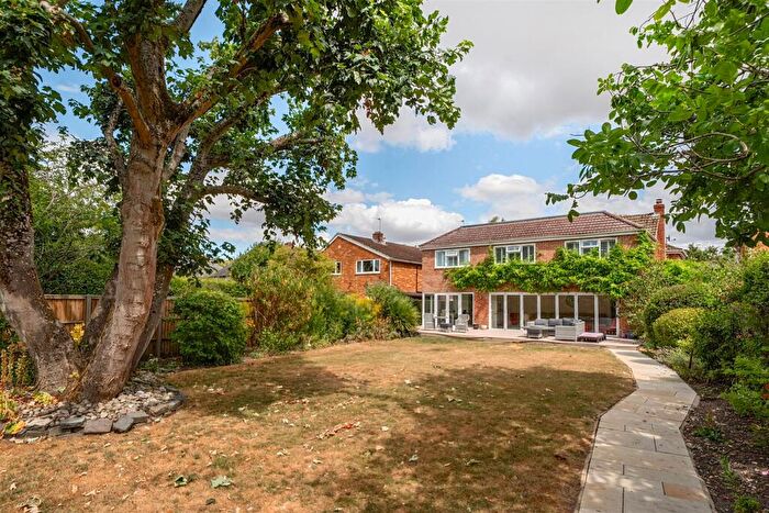 5 Bedroom Detached House For Sale In Green End Street, Aston Clinton, Aylesbury, HP22