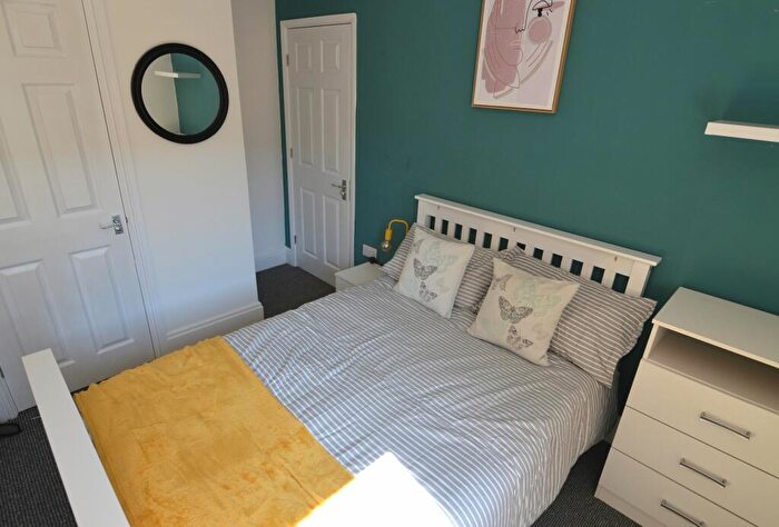 5 Bedroom Terraced House To Rent In Blundell Avenue, Cleethorpes, DN35
