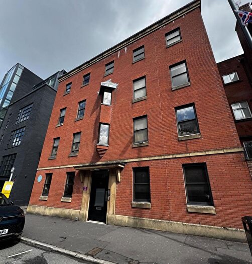 Apartment For Sale In Artillery House, Byrom Street, Manchester, M3